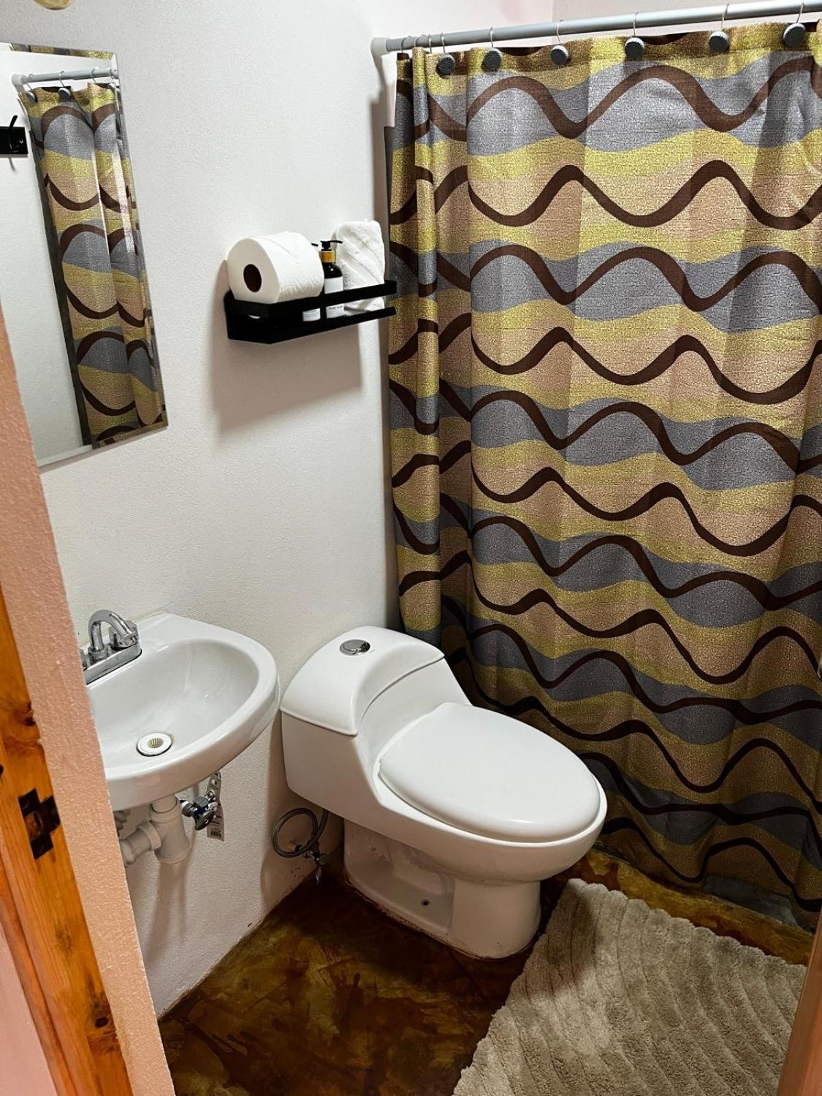 Akoma San Pancho San Francisco  Room photo