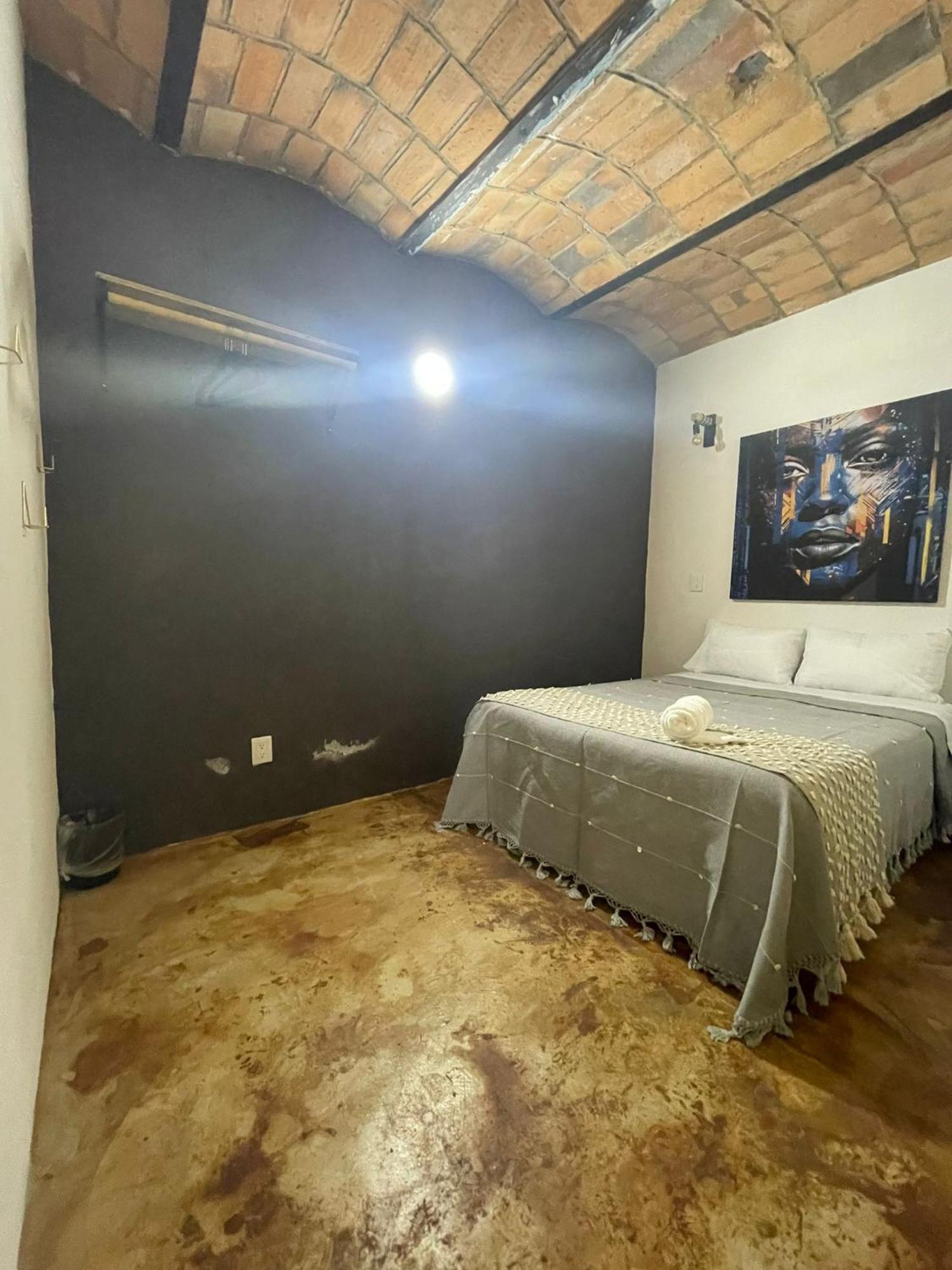 Akoma San Pancho San Francisco  Room photo